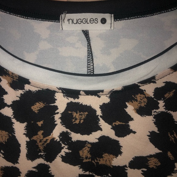 Nuggles Top -Leopard Print and Stripes Size Large - Picture 2 of 2